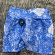 SHORT EN V ATRAS JEANS