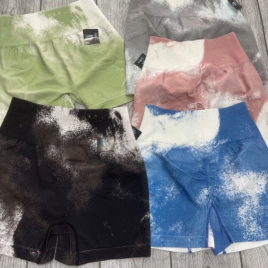 SHORT BLANCA CON SALPIK