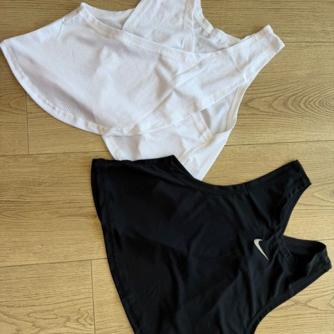 MUSCULOSA CRUZADA ATRAS