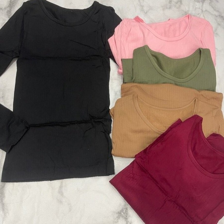 REMERA CON RAYA MANGAS