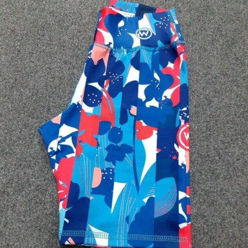 CICLISTA ROJO CON AZUL