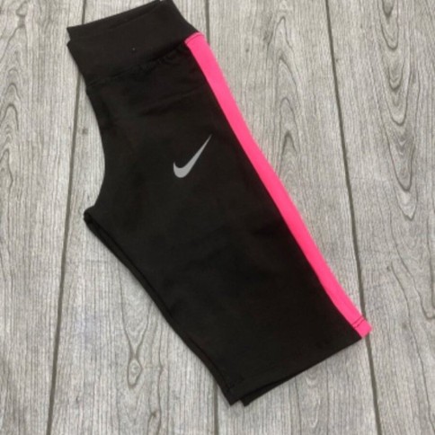 CICLISTA CON RAYA COSTADO