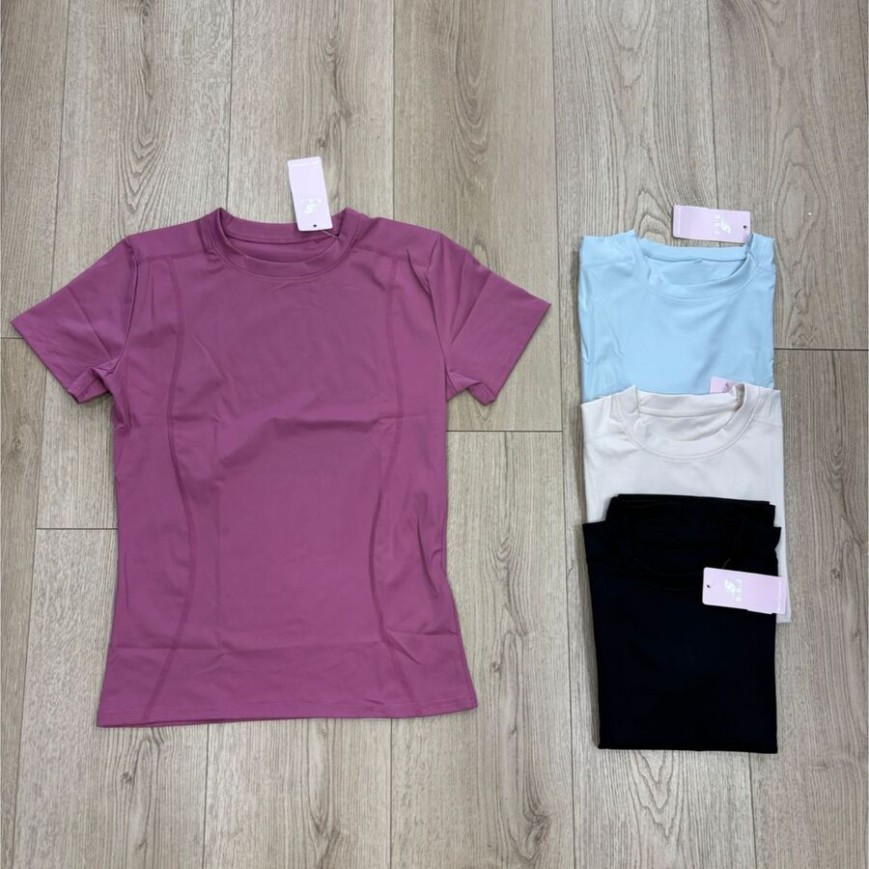 REMERA IRUN LYCRA AL CUERPO