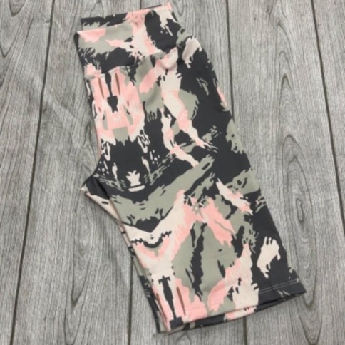 CICLISTA VERDE Y ROSA