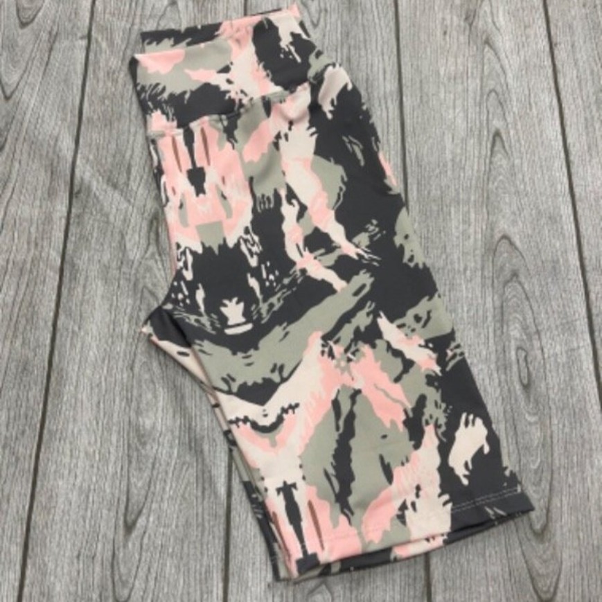 CICLISTA VERDE Y ROSA