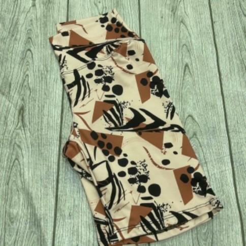 ciclista marron con negro