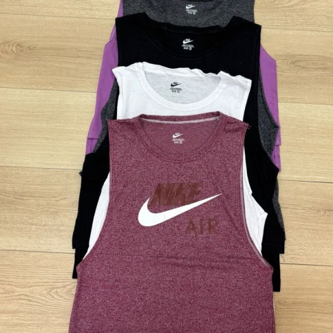 MUSCULOSA CROP NIKE