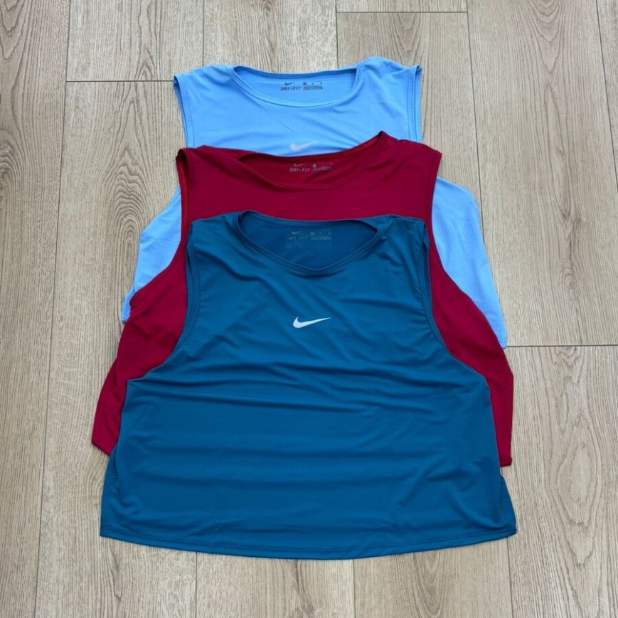 MUSCULOSA CUADRADA CROP