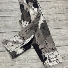 pescadora blanca gris y negra