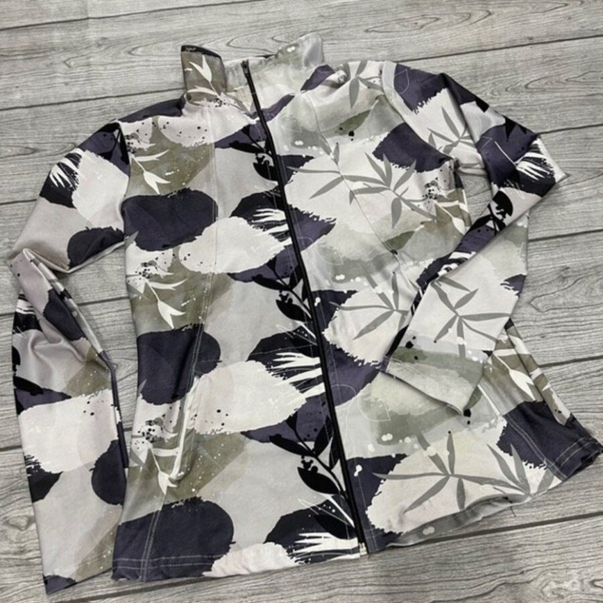 CAMPERA ESTAMPADA TONOS VERDES