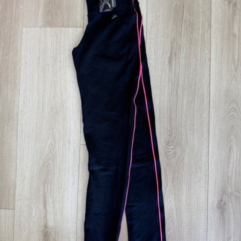 CALZA CON LINEA FINITA