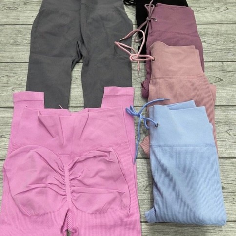 CALZA CON CORDON Y FRUNCE