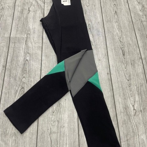 CALZA NEGRA CON GRIS Y VERDE