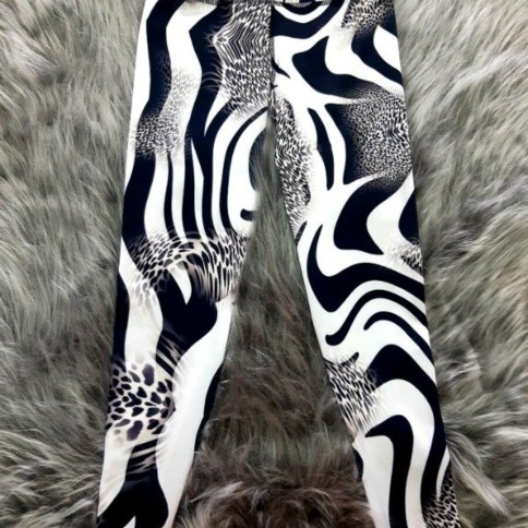 CALZA BLANCA CLV BLANCA CON NEGRA PRIN CEBRA