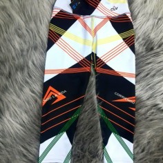 PESCADORA BLANCA CON RAYAS NARANJAS