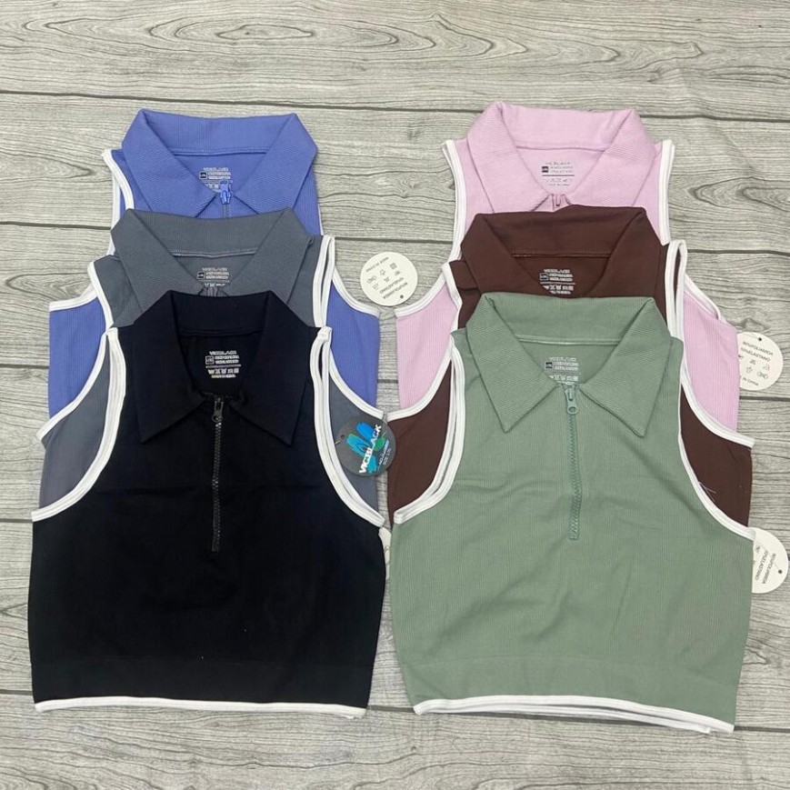 MUSCULOSA CON CHOMBA Y BORDE