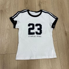 REMERA AJUSTADA PREMIUM 23