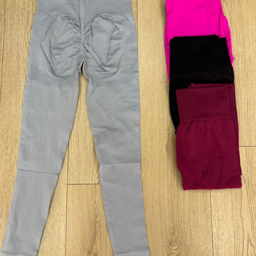 CALZA LISA DETALLES ABAJO CARLA