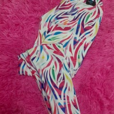 CALZA BLANCA CON COLORES CEBRA