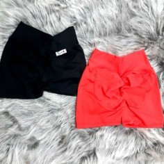 SHORT CON CINTURA V Y BOLSILLOS