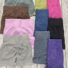 SHORT PRELAVADO CON RAYITA COSTADO