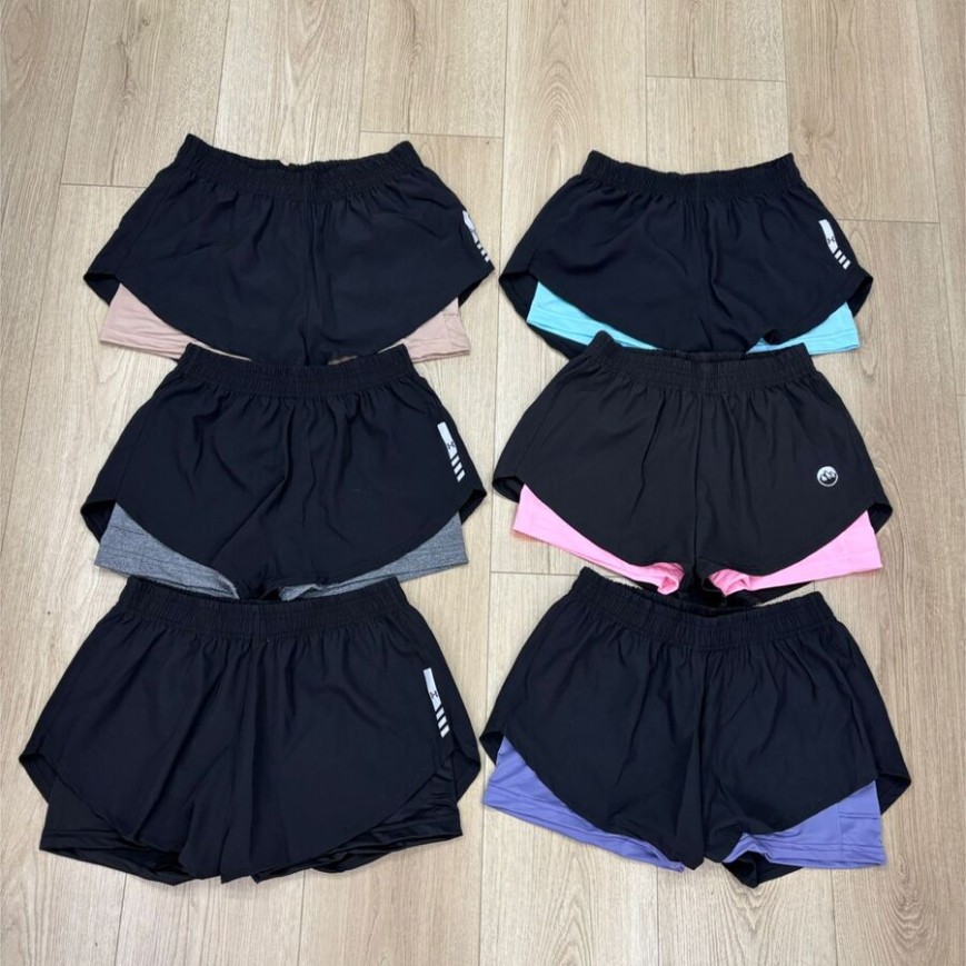 SHORT SUELTO CON CALZA