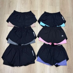 SHORT SUELTO CON CALZA