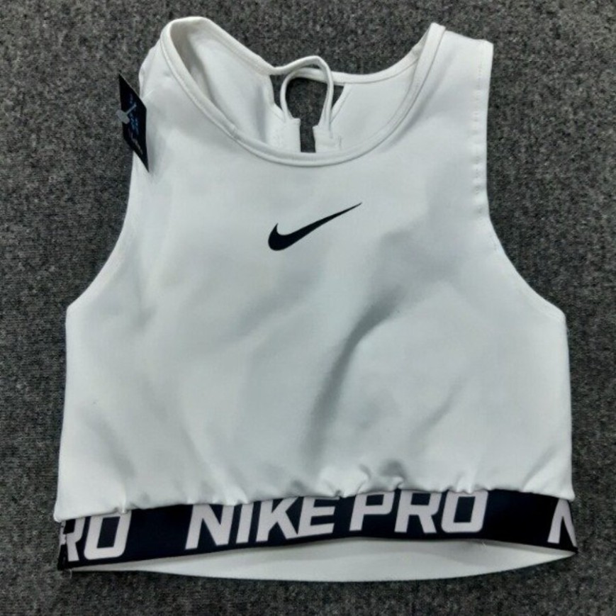 TOP ACORDONADO ATRAS NIKE
