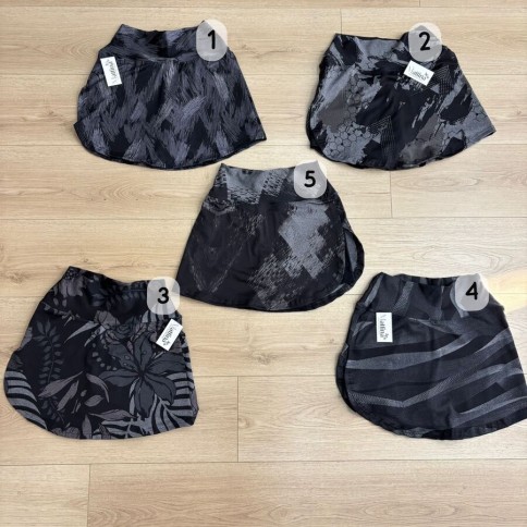 POLLERA GRIS ESTAMPADAS