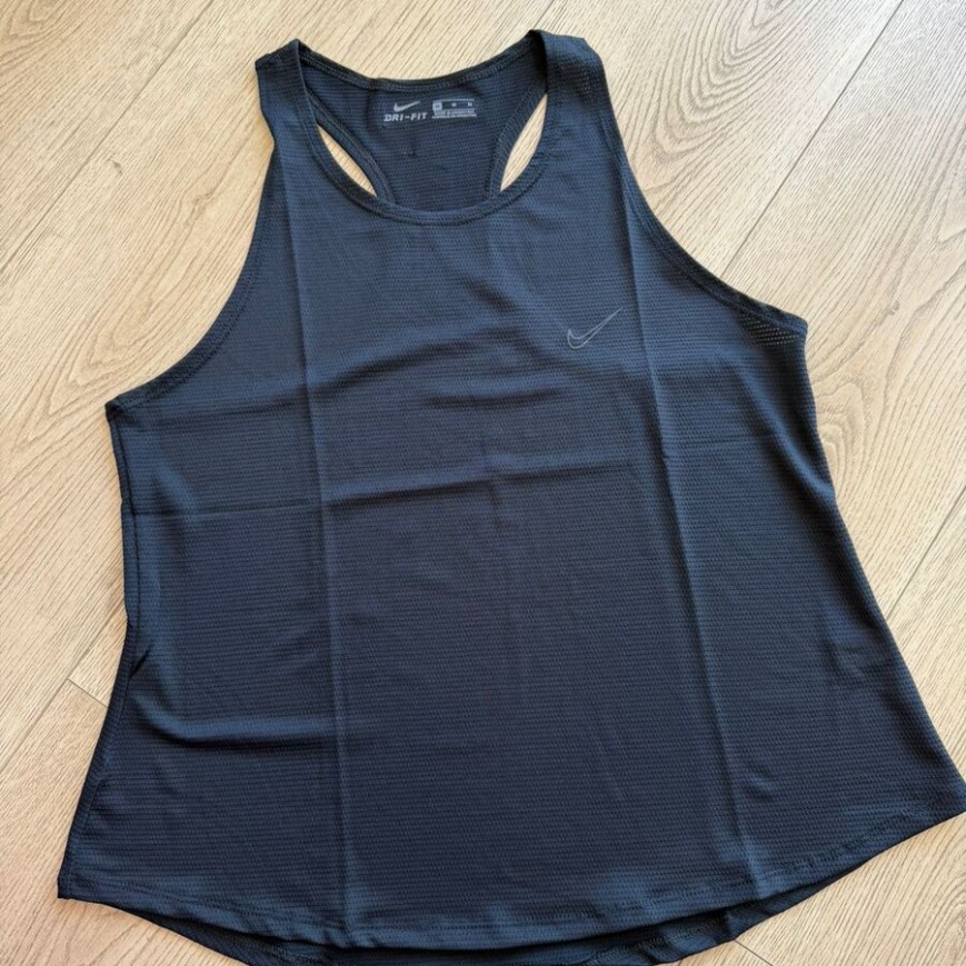 sudadera dryfit nike negra