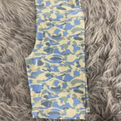 CICLISTA AZUL CON VERDE