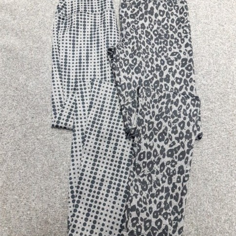 CALZA CON FONDO GRIS