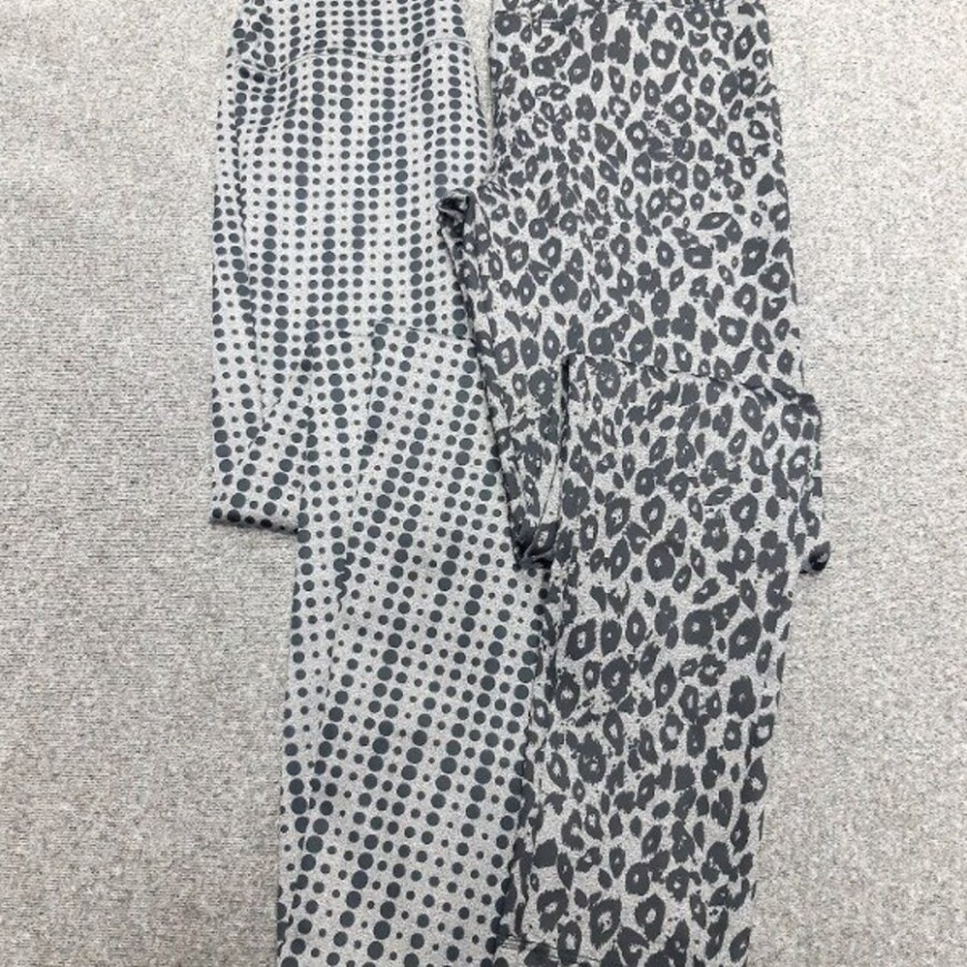 CALZA CON FONDO GRIS