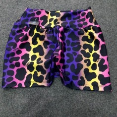 SHORT NEGRO PRIN VIOLETA CON ROSA