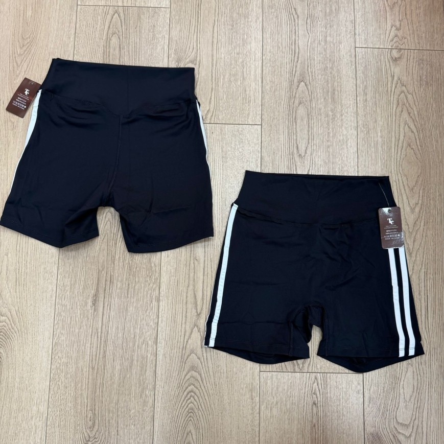 SHORT DOBLE RAYA SIN FRUNCE LYCRA