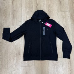 CAMPERA ROMPEVIENTO IRUN