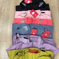 CAMPERA IMPERMEABLE / CHALECO