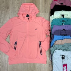 CAMPERA ROMPEVIENTO FINA