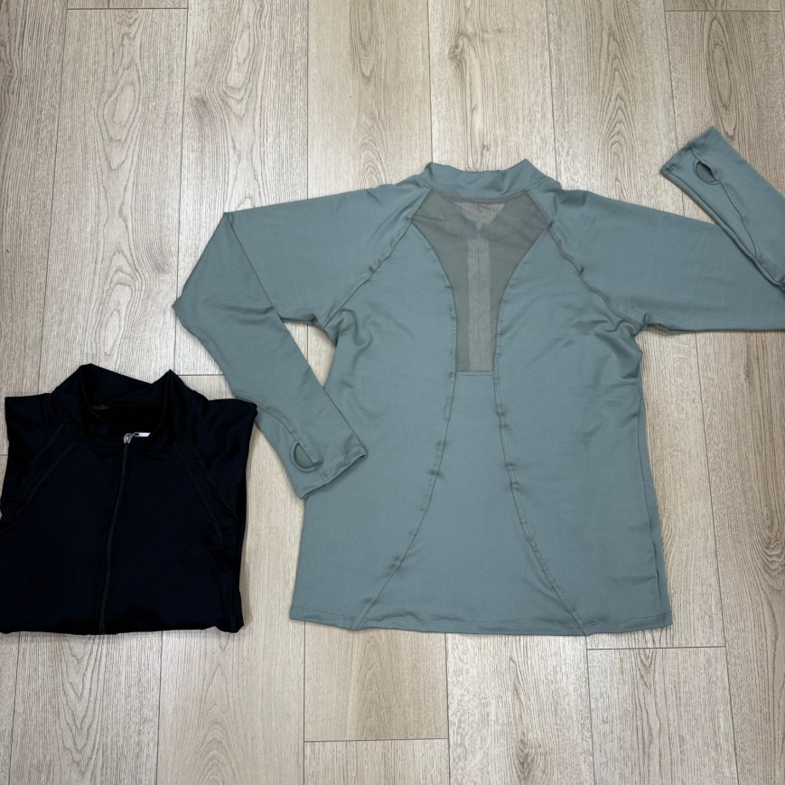 CAMPERA LYCRA DETALLE ATRAS