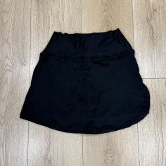 POLLERA SHORT NEGRO
