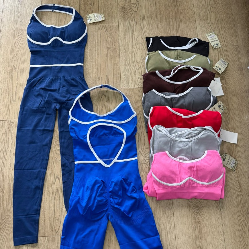CATSUIT ESCOTE MARILYN FRUNCE