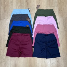 SHORT EN V CON FRUNCE