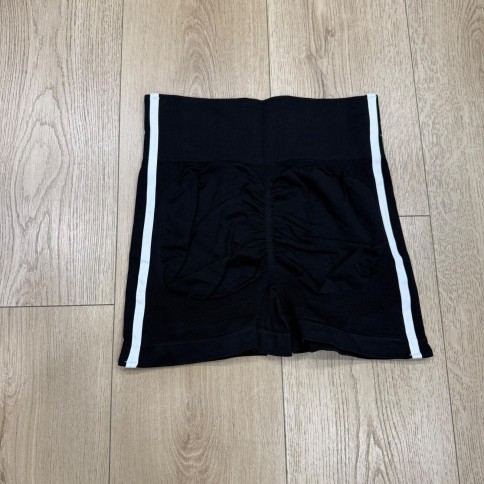 SHORT DOBLE RAYA COSTADO