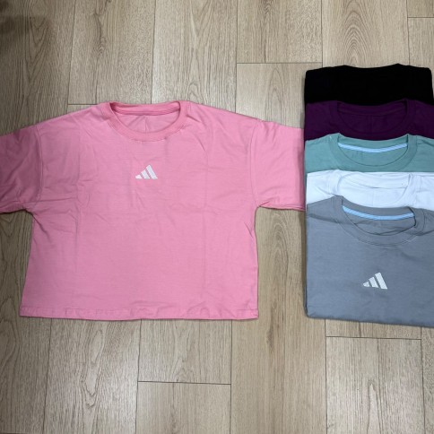 REMERA ADIDAS COSTURA CROP