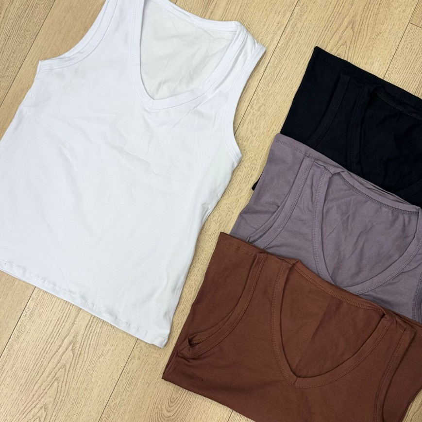 MUSCULOSA CORTE V ALGODON AL CUERPO