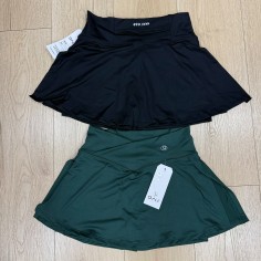 POLLERA SHORT EN V