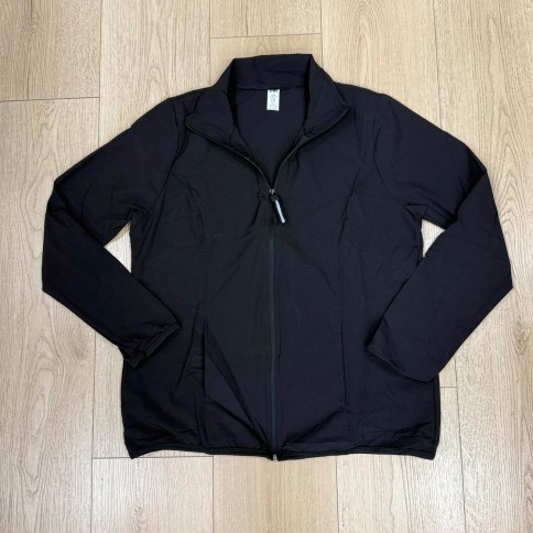 CAMPERA FINA DEPORTIVA